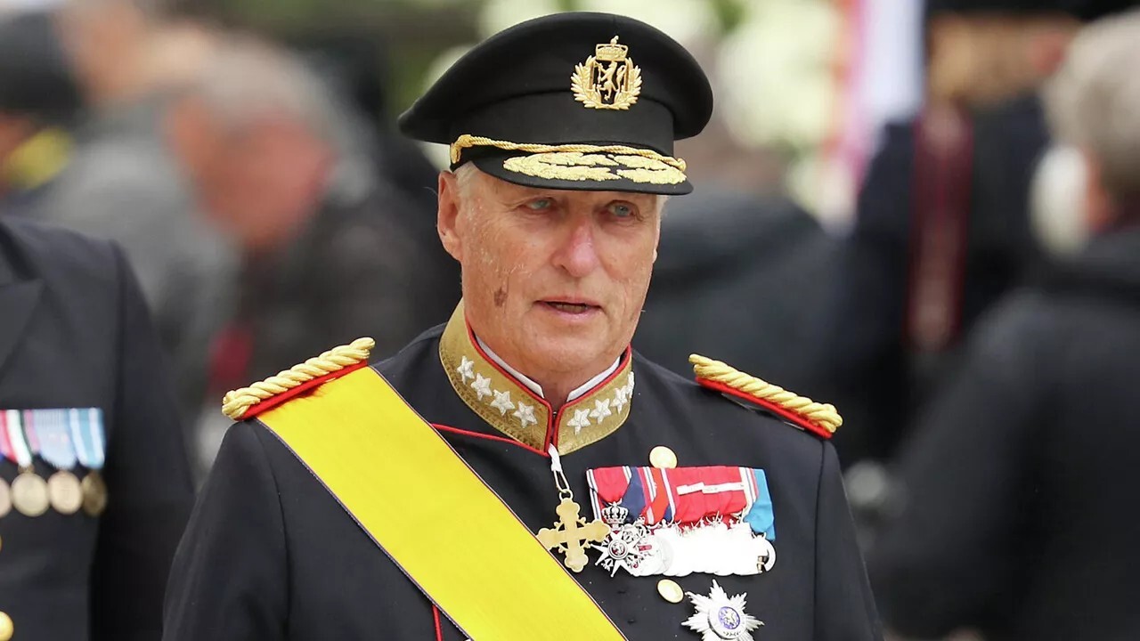 نقل ملك النرويج إلى المستشفى في جزيرة تينيريفي الإسبانية