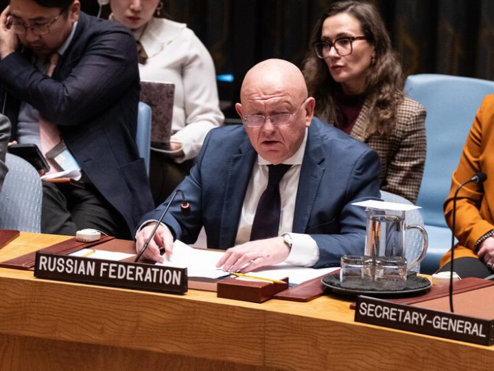 نيبينزيا: زيلينسكي لا يحتاج إلى السلام في أوكرانيا