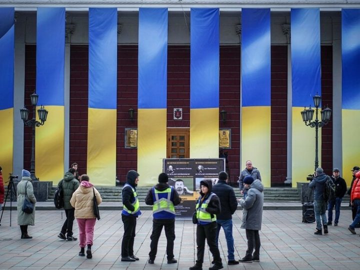 قوات كييف تجهز مقاطعة أوديسا للدفاع الشامل