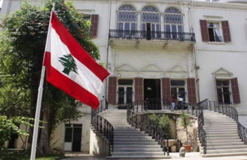 الخارجية اللبنانية تنفي لـRT إخلاء سفارات