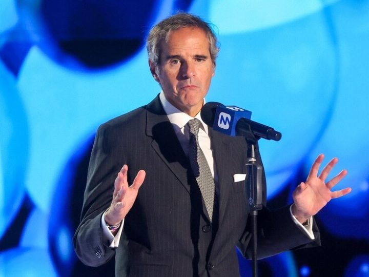 غروسي يحذر من “أمور سيئة تحدث عنها ترامب” في حال فشلت المفاوضات الإيرانية الأمريكية