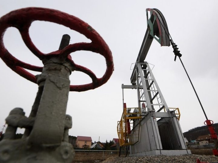 هنغاريا وسلوفاكيا تبدآن في استخدام احتياطياتهما النفطية وكرواتيا تسمح بعبور النفط غير الروسي