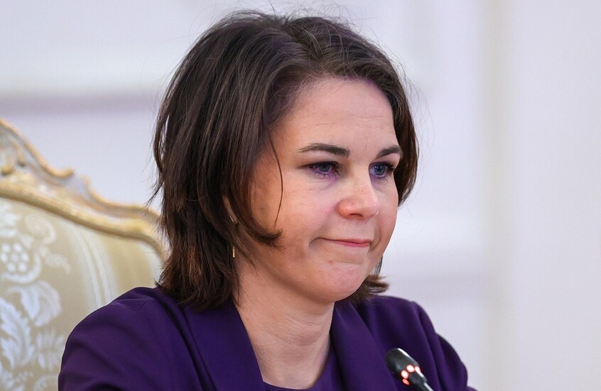 زاخاروفا: لولا تكرار بيربوك تصريحاتها الغبية لما عرف العالم بأزمة الكوادر الكارثية بأوروبا