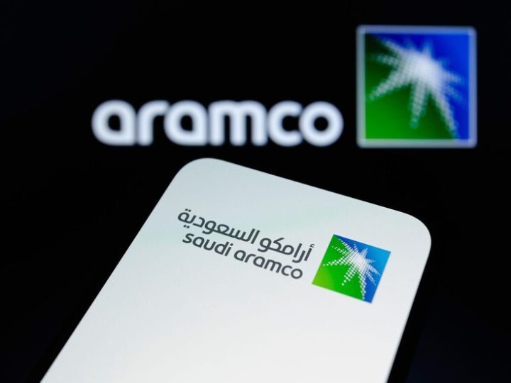 “رويترز”: شركة “أرامكو” توقف تحميل الشحنات في محطة الغاز المسال بالجعيمة