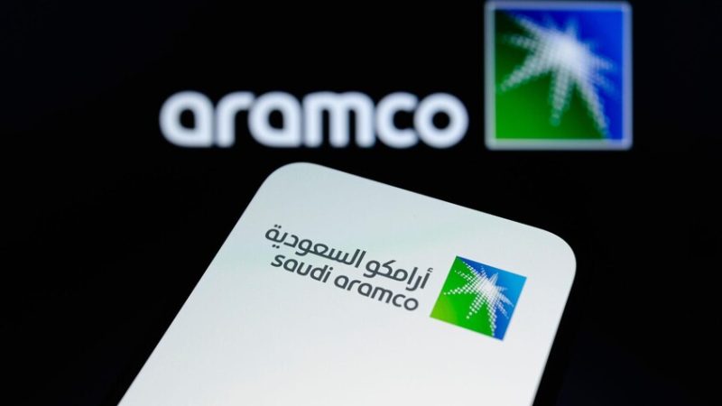 “رويترز”: شركة “أرامكو” توقف تحميل الشحنات في محطة الغاز المسال بالجعيمة