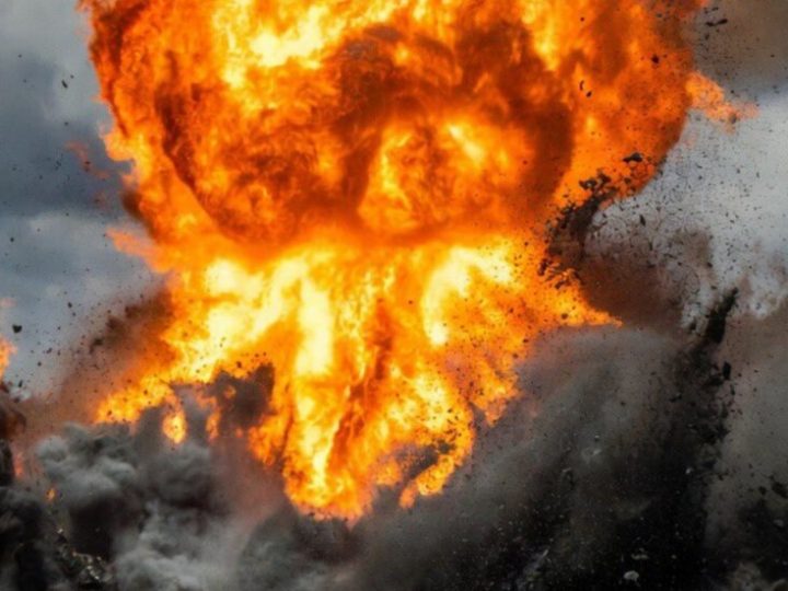 بركان طيني يثور قرب المنازل في كولومبيا.. والسلطات تعلن الطوارئ (فيديو)