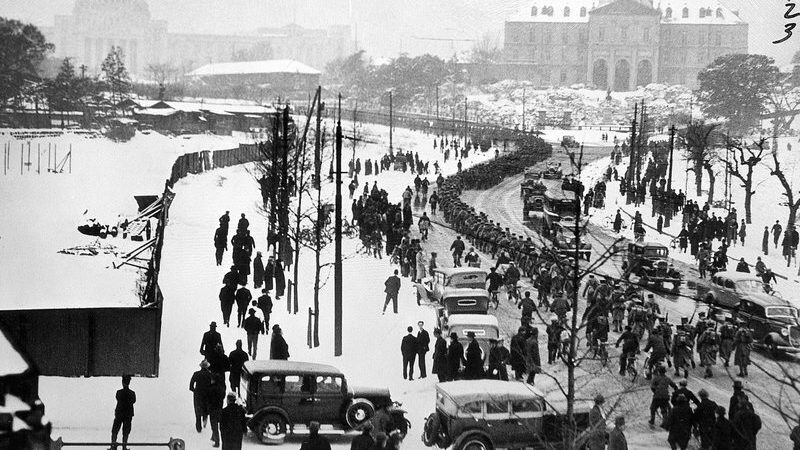 “الوجه البديل”.. رصاصات غيرت ملامح العقيد وأنقذت حكومة اليابان من الفراغ