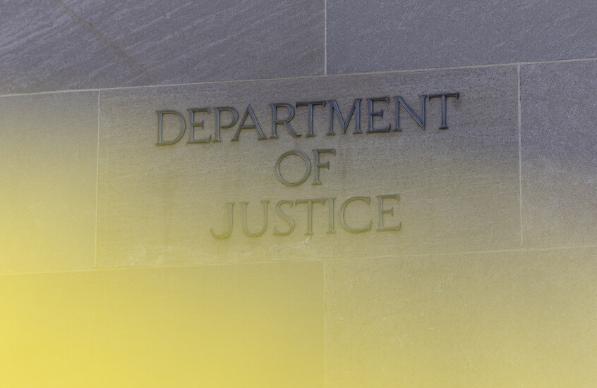 اعتقال طيار سابق في سلاح الجو الأمريكي