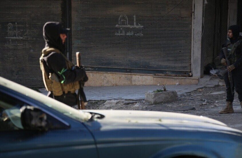 الدفاع السورية: تفكيك سيارة مفخخة بمحيط حي الشيخ مقصود في مدينة حلب