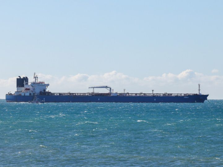 ناقلات النفط العملاقة تحقق مكاسب قياسية