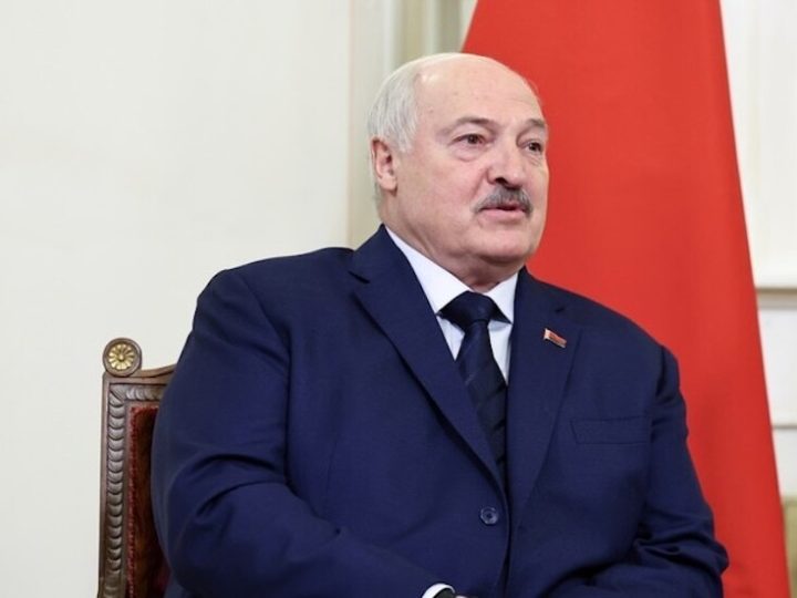 “ربما أصبح سيدا يوما ما”.. لوكاشينكو يمازح مدير الكرملين قبيل اجتماعه مع الرئيس بوتين