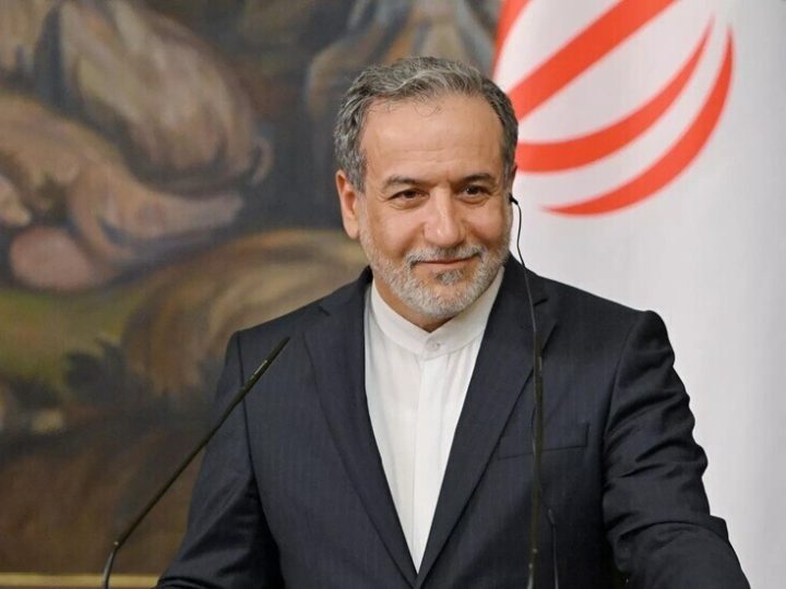 إيران تعرب عن استعدادها للوساطة بين أفغانستان وباكستان 