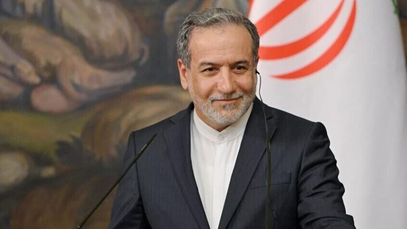 إيران تعرب عن استعدادها للوساطة بين أفغانستان وباكستان 