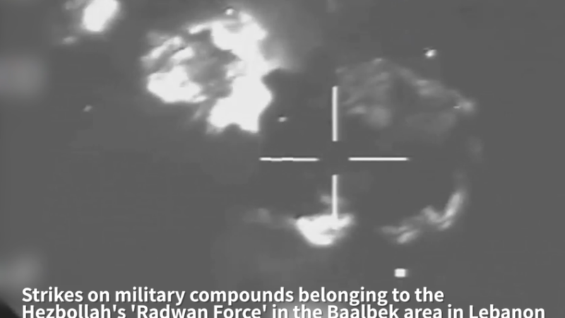 قتيل سوري وجريح لبناني في الغارات الإسرائيلية على البقاع شرقي لبنان