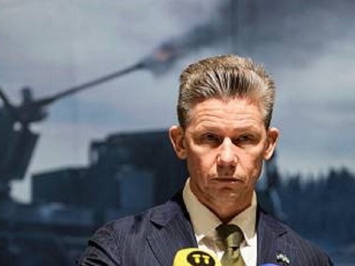 وزير الدفاع السويدي لا يستبعد إمكانية نشر أسلحة نووية في بلاده