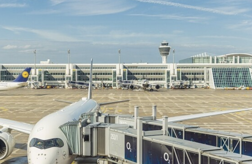 مطار ميونخ ولوفتهانزا يعتذران بعد قضاء 600 راكب الليل على متن الطائرات بسبب سوء الاحوال الجوية