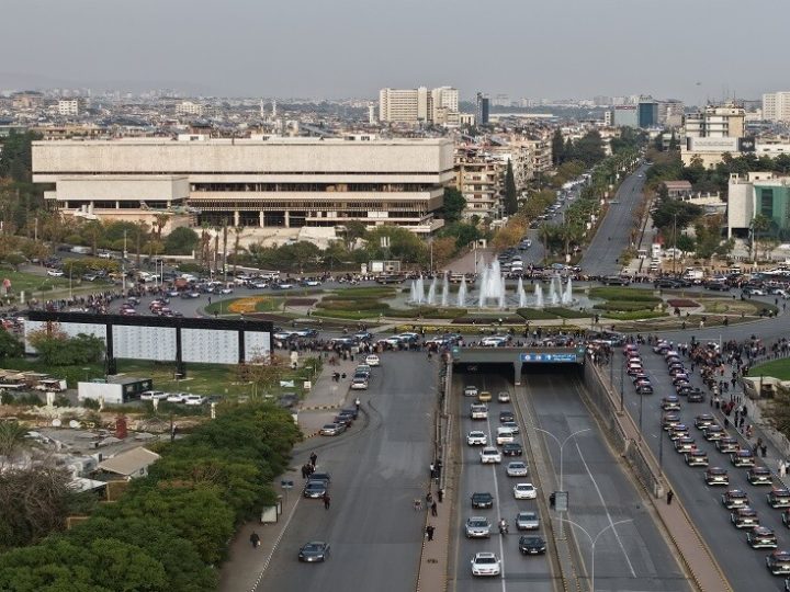 مصدر أمني يكشف تفاصيل إطلاق النار بساحة الأمويين في دمشق ويعلق على معلومات اغتيال العميد الدباغ