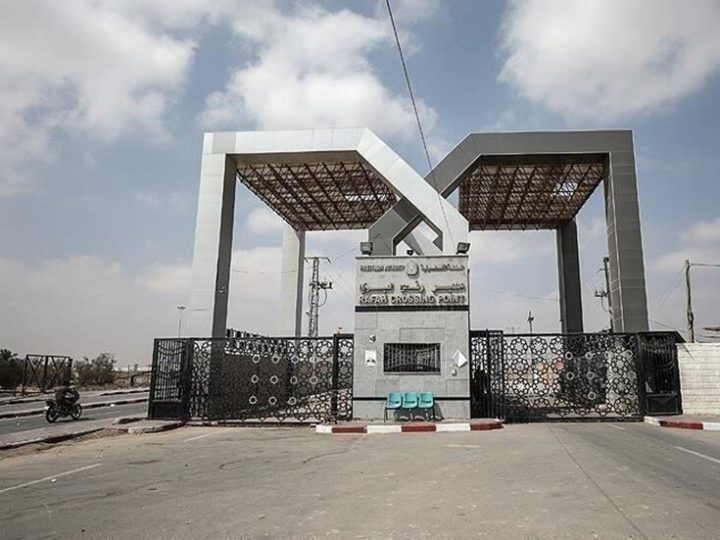 وصول الدفعة الـ21 من المسافرين العائدين إلى غزة عبر معبر رفح