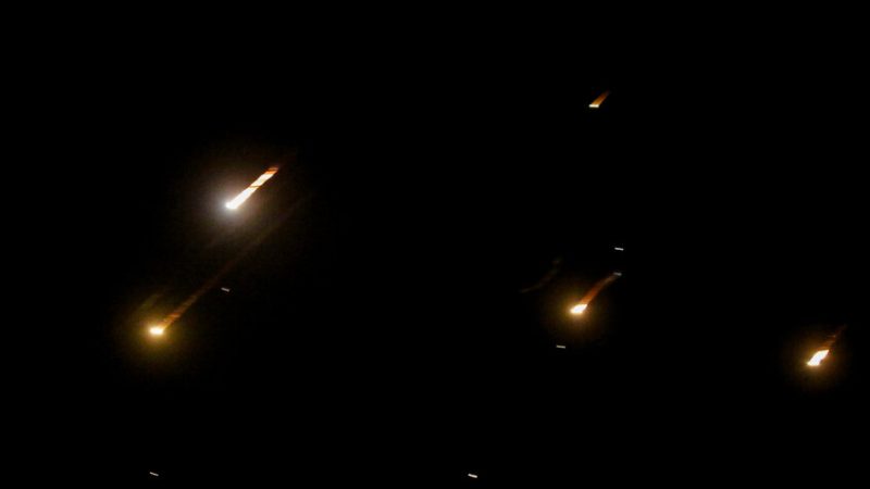 الحرس الثوري الإيراني يعلن عن هجوم صاروخي جديد على قواعد أمريكية في الشرق الأوسط