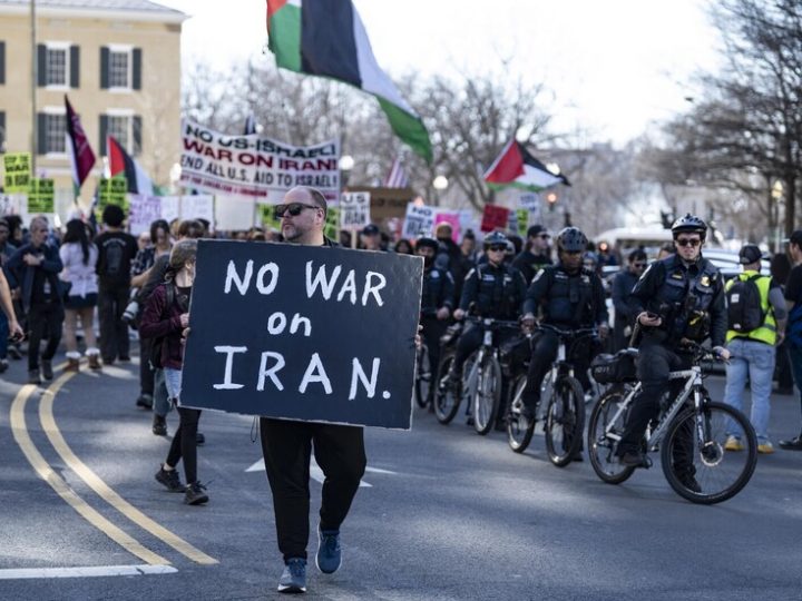 أبرز القادة والشخصيات الإيرانية الذين قتلوا جراء الهجوم الأمريكي الإسرائيلي