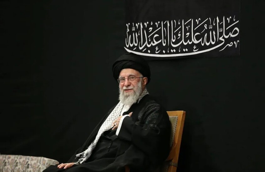 كيف استقبل الشارع العربي نبأ مقتل خامنئي؟ (فيديو)