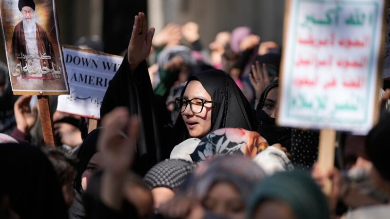 “حماس” تنعى خامنئي