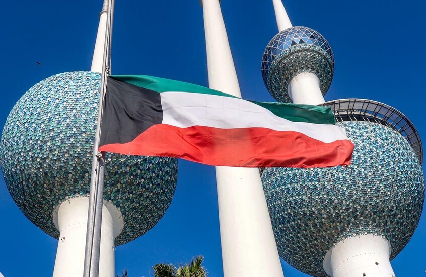 الكويت.. مقتل شخص وإصابة 31 جراء الضربات الإيرانية