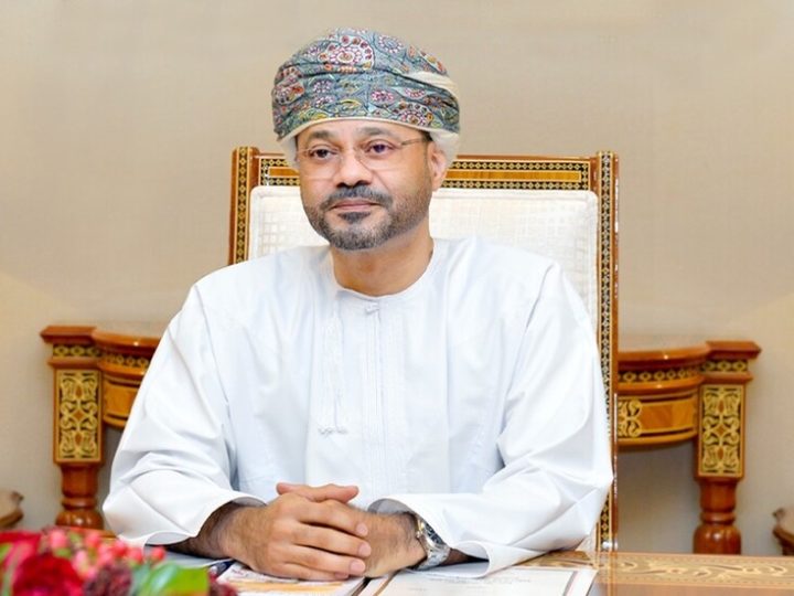 وزير خارجية عُمان: باب الدبلوماسية لا يزال مفتوحا بين طهران و واشنطن