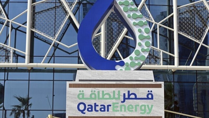 رويترز: “قطر للطاقة” تعتزم إعلان حالة القوة القاهرة على شحنات الغاز الطبيعي المسال