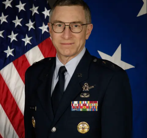 فقدان جنرال أمريكي متقاعد قاد مختبر أبحاث القوات الجوية