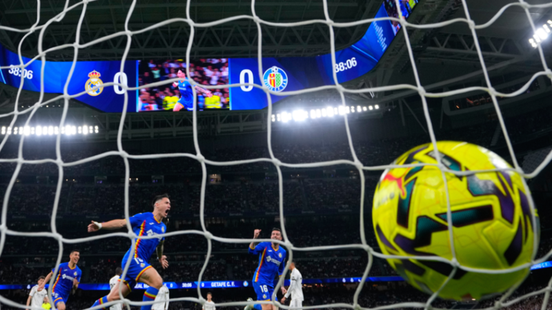 خيتافي يسقط ريال مدريد في عقر داره