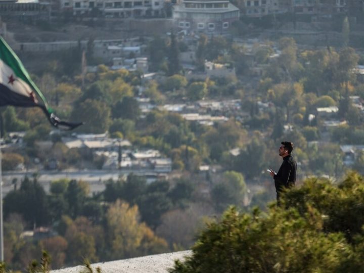 وزارة الدفاع السورية تعلن مقتل جنديين في ريف حلب