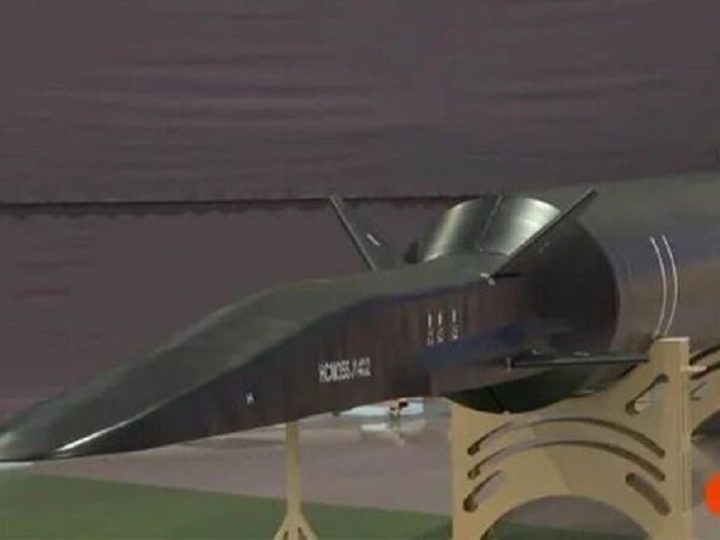 صحيفة أمريكية: إيران تستخدم صاروخ “فتاح-2” المزود برأس حربي حائم فرط صوتي