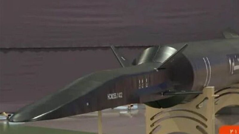 صحيفة أمريكية: إيران تستخدم صاروخ “فتاح-2” المزود برأس حربي حائم فرط صوتي