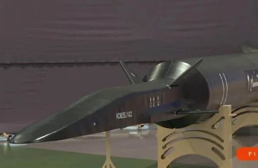 صحيفة أمريكية: إيران تستخدم صاروخ “فتاح-2” المزود برأس حربي حائم فرط صوتي