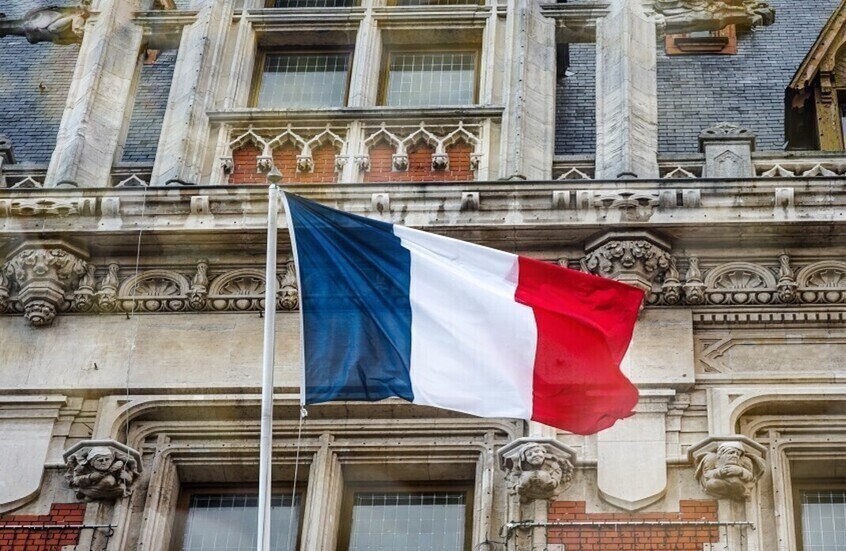 وكالة: فرنسا ترسل دفاعات جوية إلى قبرص