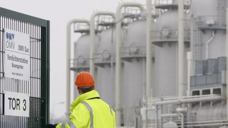 النرويج: الاتحاد الأوروبي قد يعيد النظر في حظر الغاز الروسي بسبب أزمة إيران