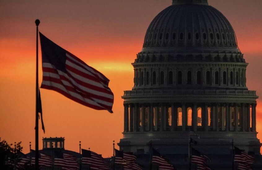 مجلس الشيوخ يصوت الأربعاء على قرار لتقييد صلاحيات ترامب العسكرية تجاه إيران