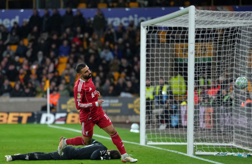 هدف صلاح لم ينقذ ليفربول.. خسارة صادمة لـ”الريدز” في الدوري الإنجليزي