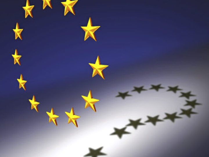 “بوليتيكو”: الاتحاد الأوروبي يواجه 3 معضلات على خلفية حرب إيران