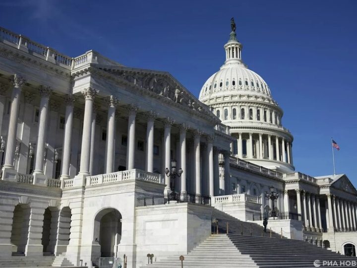 البيت الأبيض: نقل بايدن أفضل الأسلحة الأمريكية إلى أوكرانيا كان قرارا متهورا