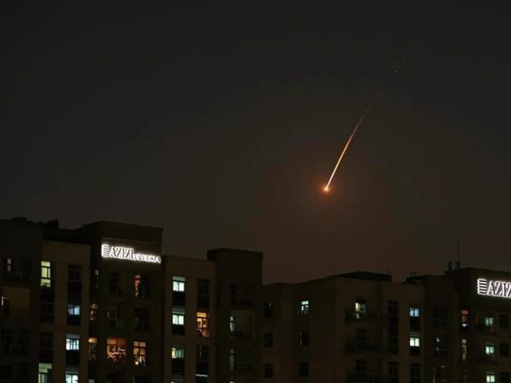 مستشار سابق بالبنتاغون: صواريخ إيران تخترق دفاعاتنا المتطورة والغرب “يضلل” بشأن نجاحات وهمية