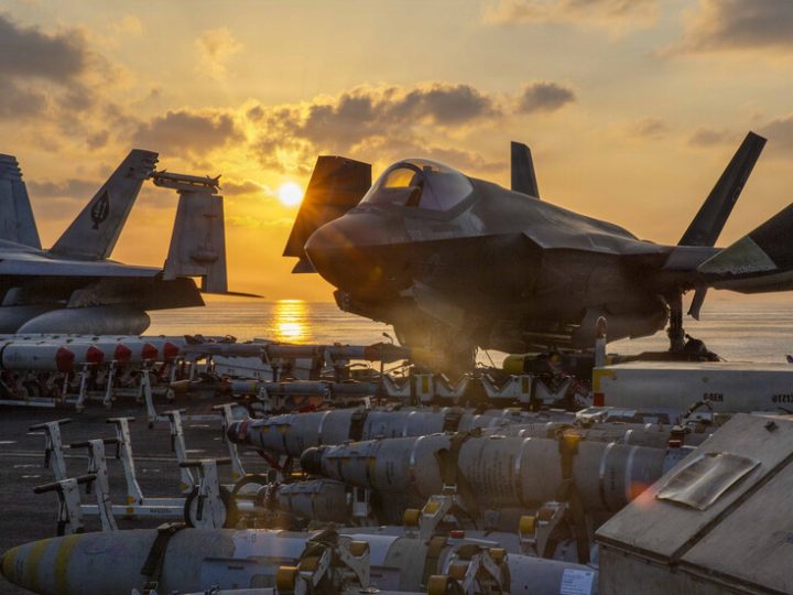 الحرس الثوري يعلن استهداف حاملة الطائرات الأمريكية “لينكولن” بالمسيرات