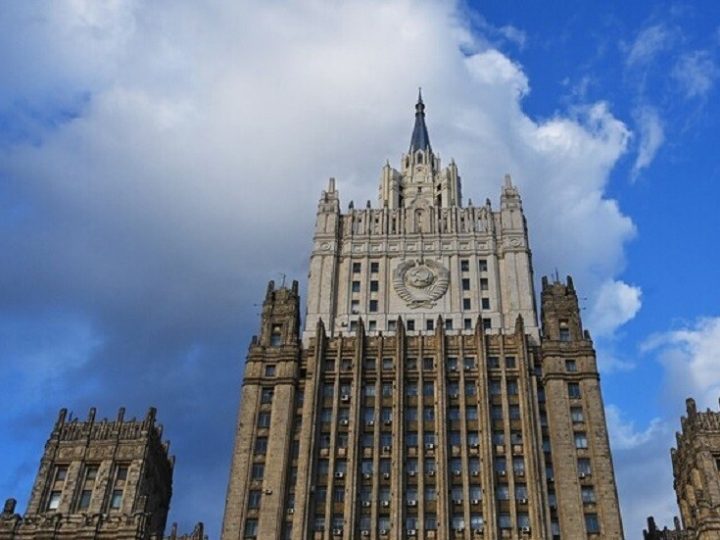 الخارجية الروسية: الولايات المتحدة وإسرائيل تحاولان عرقلة تطبيع علاقة إيران مع جيرانها العرب