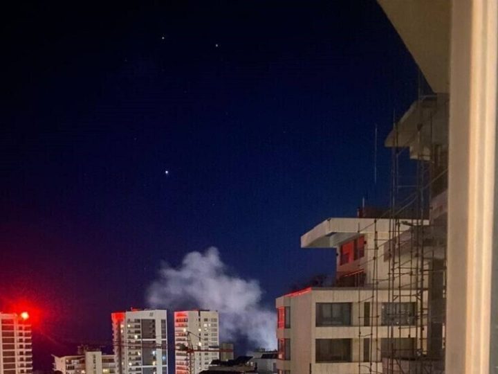 الجيش الإسرائيلي يعلن استهداف قادة بارزين بالحرس الثوري الإيراني في بيروت