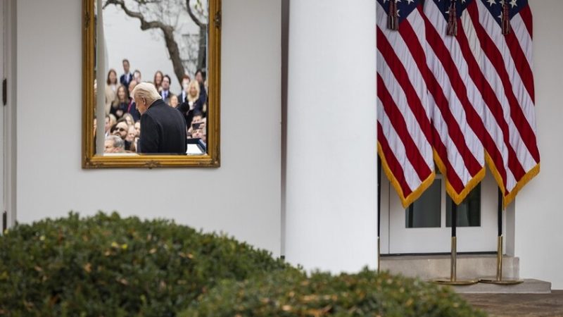 لم تكن مكتوبة بشكل جيد.. البيت الأبيض يوقف إصدار نشرة أمنية تحذر من الحرب على إيران