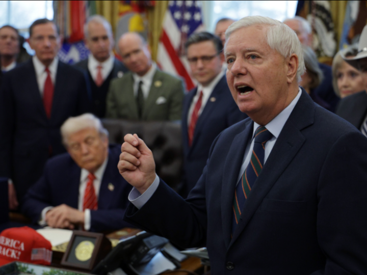 “القضية هي النفط فقط”.. إيران تلتقط لحظة صراحة أمريكية نادرة!