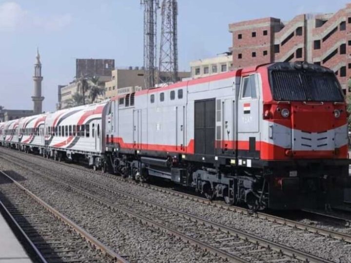 يقظة سائق تنقذ قطارا “روسيا” من كارثة محققة في مصر
