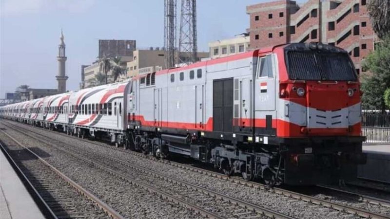 يقظة سائق تنقذ قطارا “روسيا” من كارثة محققة في مصر