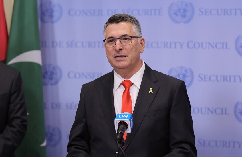 ساعر: هجمات حزب الله من لبنان تفوق ضربات إيران على إسرائيل خلال أسبوع